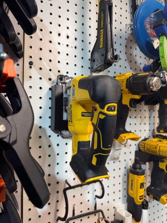 Jigsaw holder for Pegboard, dewalt jigsaw pegboard mount for jigsaw mount for pegboard storage of tools and jigsaw storage