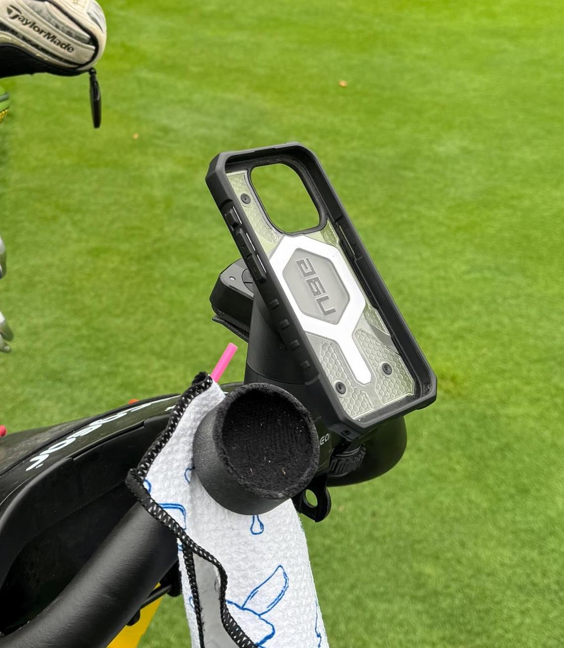 ClicGear Rovic Phone Mount for Umbrella attachment phone mount, mag safe phone mount for clic gear iphone mount for clic gear push carts